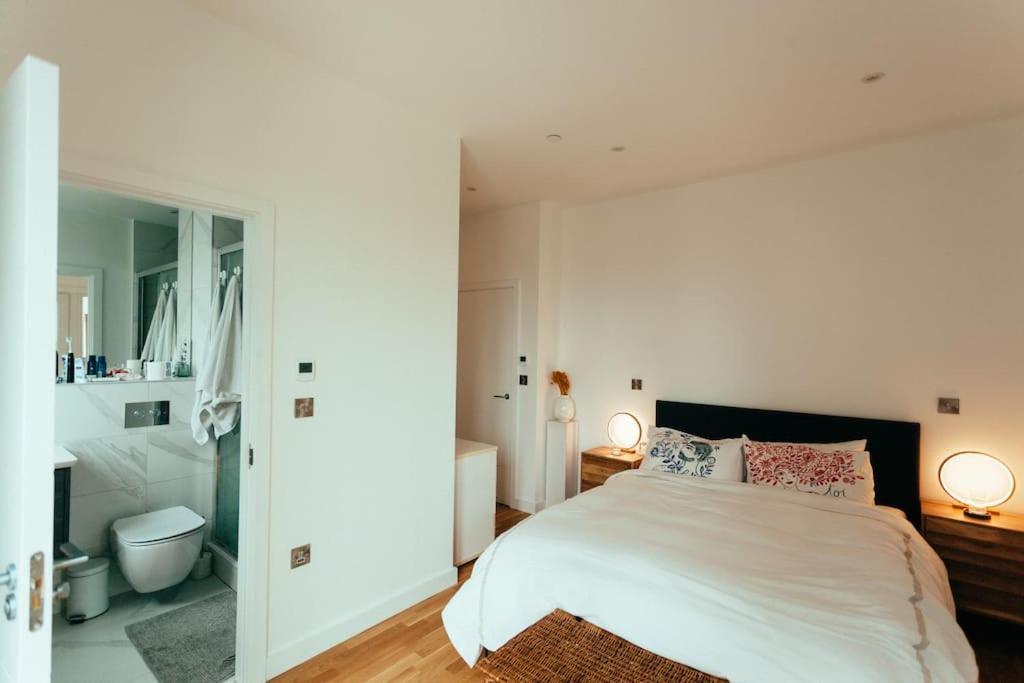 3 Bedroom Penthouse With Terrace And Skyline In Battersea Londres Exterior foto